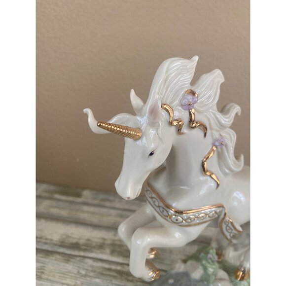 Lenox Leap of the Unicorn Figurine 2005 Fine Ivory China Fantasy Statue - Picture 12 of 16